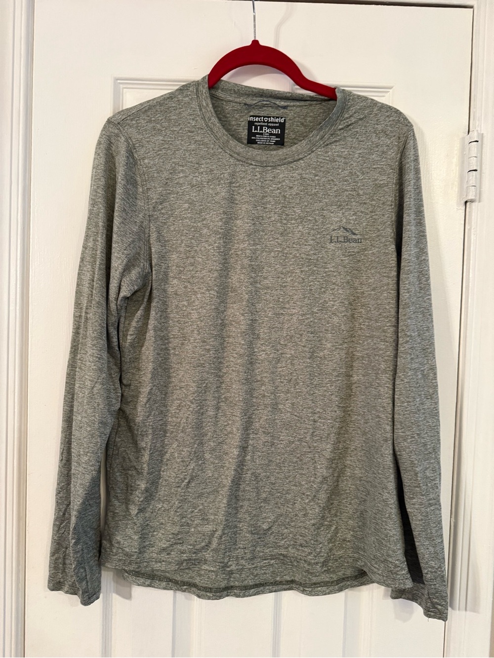 L.L. Bean Men's Green Long-Sleeve Performance Tee
